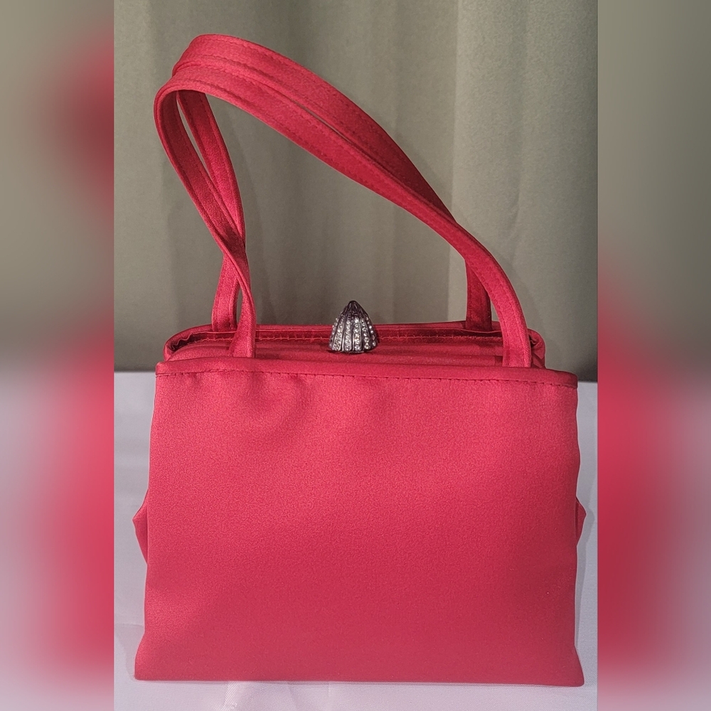 Red Satin Top-Handle Women's Bag BLOOMINGDALE' Little Red Bag Purse Handbag NEW - Picture 4 of 14